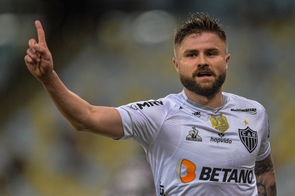 RJ - Rio de Janeiro - 08/06/2022 - BRASILEIRO A 2022, FLUMINENSE X ATLETICO-MG - Sasha jogador do Atletico-MG comemora seu gol durante partida contra o Fluminense no estadio Maracana pelo campeonato Brasileiro A 2022. Foto: Thiago Ribeiro/AGIF