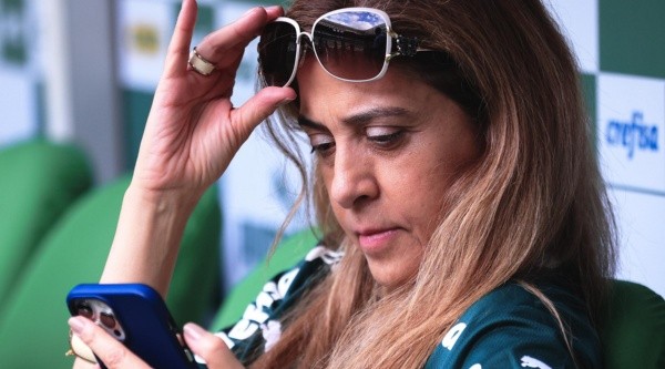 SP - Sao Paulo - 14/01/2023 - PAULISTA 2023, PALMEIRAS X SAO BENTO - Leila Pereira presidente do Palmeiras antes de partida contra o Sao Bento no estadio Arena Allianz Parque pelo campeonato Paulista 2023. Foto: Ettore Chiereguini/AGIF SP - Sao Paulo - 14/01/2023 - PAULISTA 2023, PALMEIRAS X SAO BENTO - Leila Pereira presidente do Palmeiras antes de partida contra o Sao Bento no estadio Arena Allianz Parque pelo campeonato Paulista 2023. Foto: Ettore Chiereguini/AGIF
