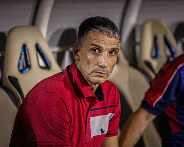 CE - Fortaleza - 07/02/2023 - CEARENSE 2023, CEARA X FORTALEZA - Vojvoda tecnico do Fortaleza durante partida contra o Ceara no estadio Presidente Vargas pelo campeonato Cearense 2023. Foto: Lucas Emanuel/AGIF