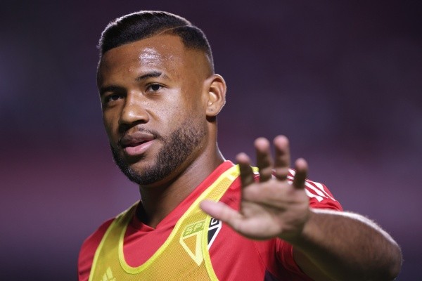 SP - Sao Paulo - 15/02/2023 - PAULISTA 2023, SAO PAULO X INTER DE LIMEIRA - Luan jogador do Sao Paulo durante aquecimento antes da partida contra o Inter de Limeira no estadio Morumbi pelo campeonato Paulista 2023. Foto: Ettore Chiereguini/AGIF SP - Sao Paulo - 15/02/2023 - PAULISTA 2023, SAO PAULO X INTER DE LIMEIRA - Luan jogador do Sao Paulo durante aquecimento antes da partida contra o Inter de Limeira no estadio Morumbi pelo campeonato Paulista 2023. Foto: Ettore Chiereguini/AGIF