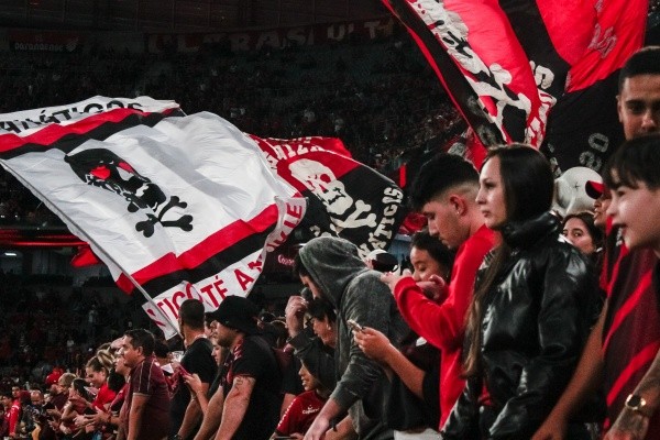 Foto: Robson Mafra/AGIF – Arena da Baixada