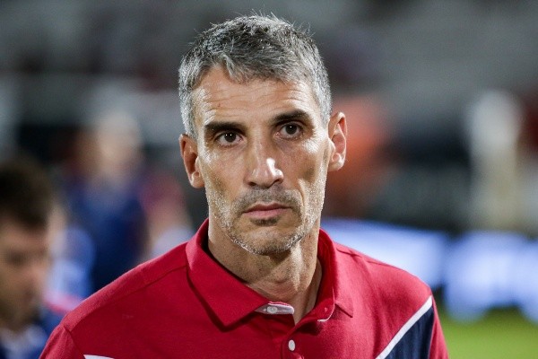 Foto: (Rafael Vieira/AGIF) - Vojvoda mexeu na escalação do Fortaleza