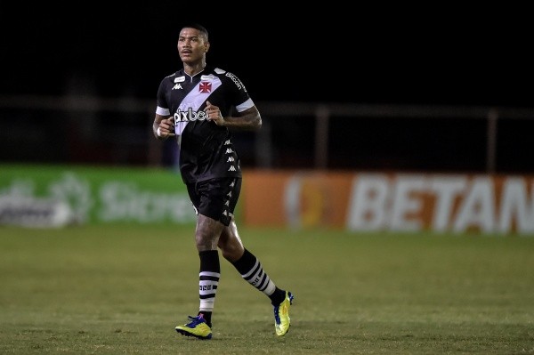 Foto:Thiago Ribeiro/AGIF – Zé Gabriel é um dos alvos do Santos