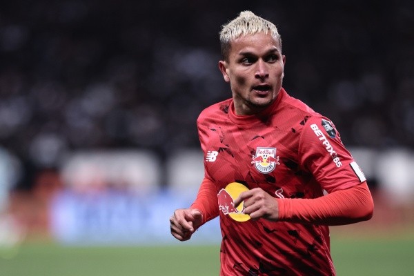 Foto: Ettore Chiereguini/AGIF – Artur entra na mira de Fenerbahçe