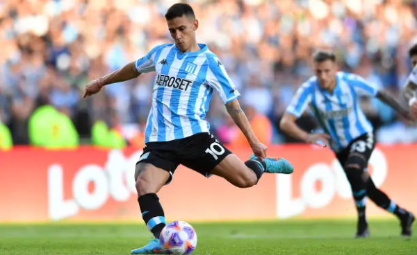 Matias Rojas é o camisa 10 do Racing - Foto: Getty Images