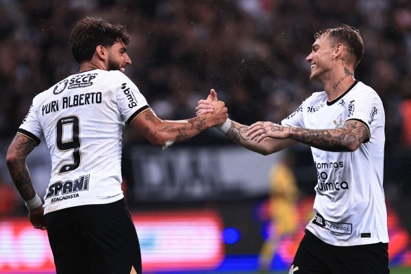 Foto: Ettore Chiereguini/AGIF – Grupo do Corinthians na Libertadores