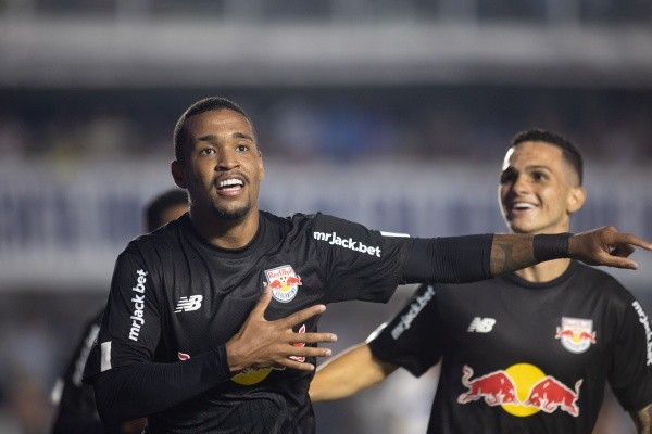 Foto: Diogo Reis/AGIF – Grupo do Bragantino na Sul-Americana