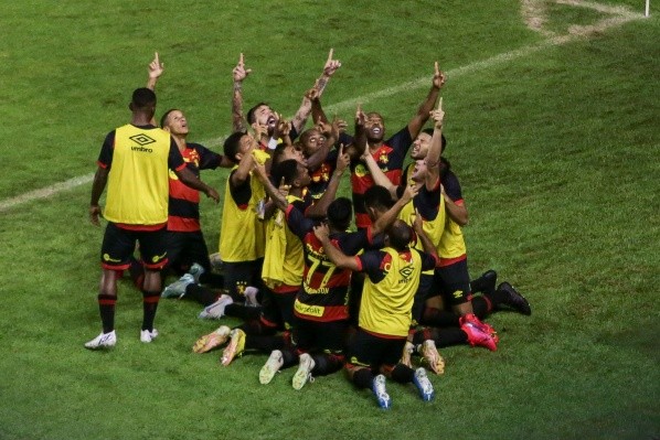 Foto: (Rafael Vieira/AGIF) - O Sport luta pela tetra do Nordestão