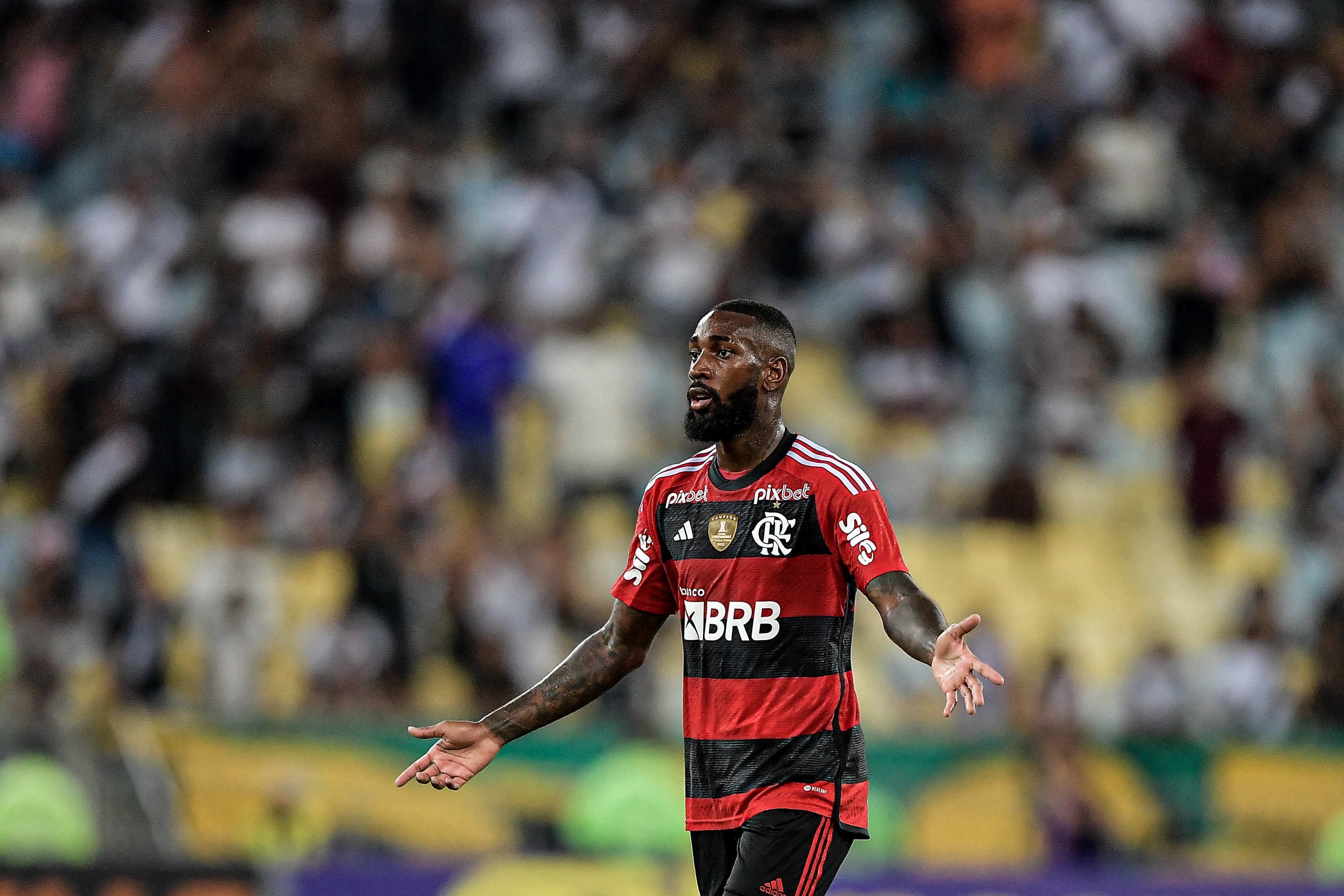 Foto: (Thiago Ribeiro/AGIF) - Gérson tem sido criticado por parte da torcida do Flamengo