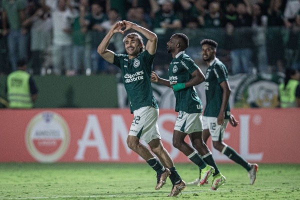 Foto:Isabela Azine/AGIF – Goiás venceu com gol de Apodi